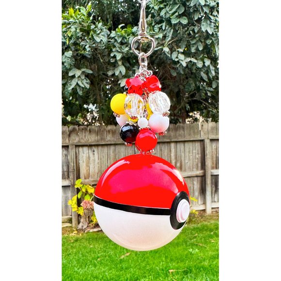 Pokemon Poke’ Ball Engagement Ring Box Keychain Purse Bag Charm - Picture 5 of 7